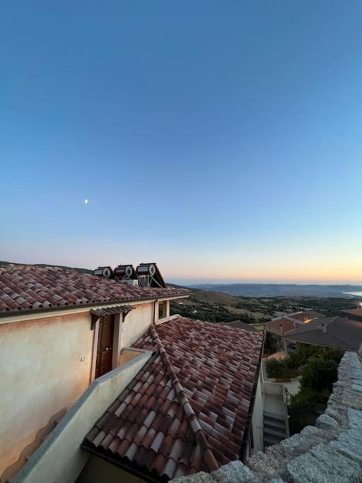 Casa Smeralda - Piscina E Vista Sul Mare! Trinita d'Agultu e Vignola ภายนอก รูปภาพ
